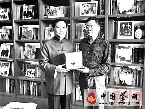 关于国家博物馆再收藏大红袍 12位传承人联手申遗的热门资讯