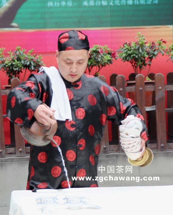 关于“龙和杯”民间趣味斗茶大赛在成都举行的最新信息