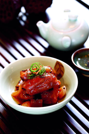 有关于春光明媚“吃茶”去的信息