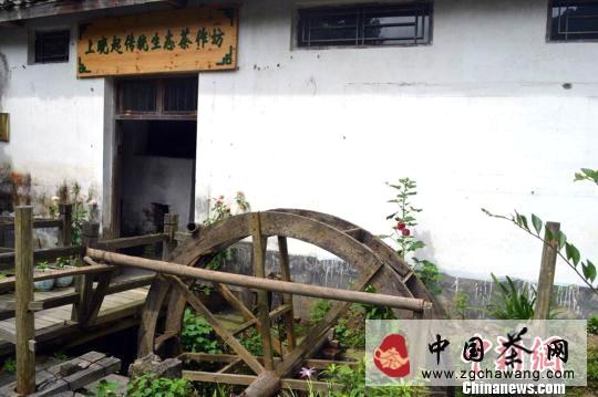 有关于江西婺源“中国茶文化第一村”修复元朝水力捻茶机的热门新闻