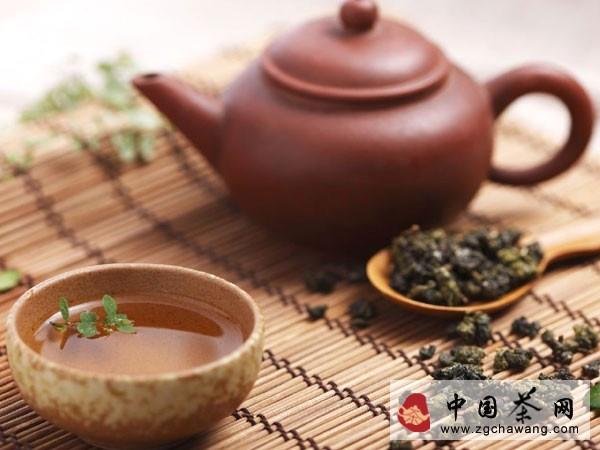 关于长期用沾满茶垢的杯子不利健康的热门消息