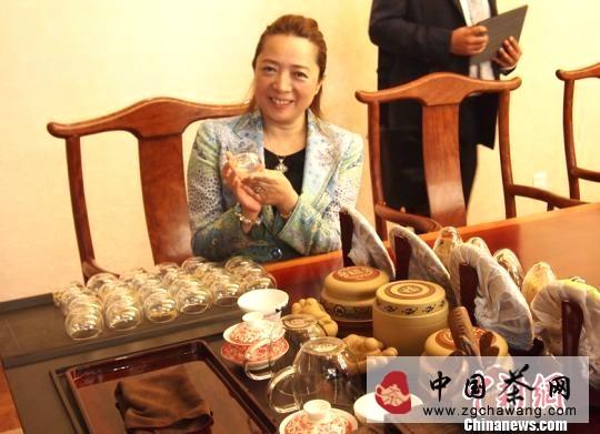 有关于通讯：一个日本人的中国茶文化情结的资讯
