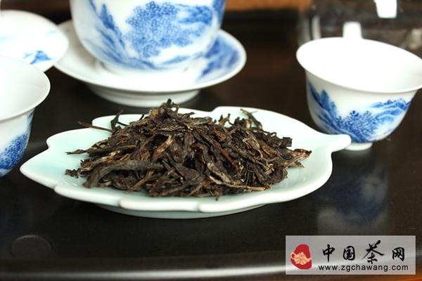 有关于年末盘点普洱茶秋茶价格 曼松贡茶古树茶笑傲天下的资讯(1)