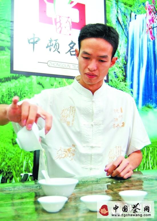 有关于制茶工艺大师解码铁观音香型的热门消息