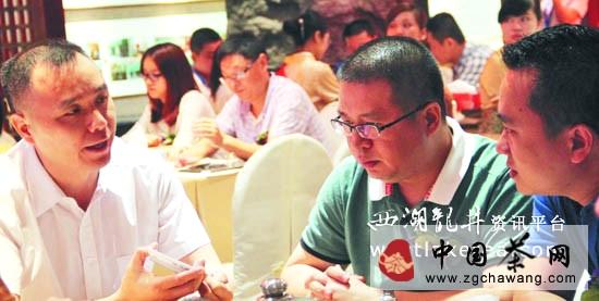 关于安溪铁观音秋茶采摘进入尾声，呈现产销两旺态势的资讯(8)