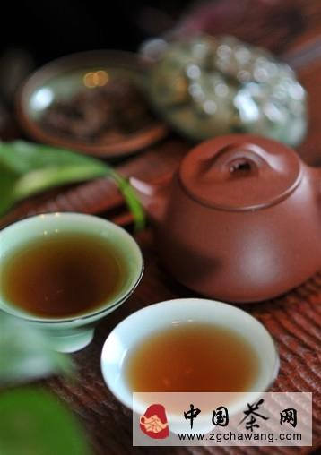 有关于年末盘点普洱茶秋茶价格 曼松贡茶古树茶笑傲天下的资讯