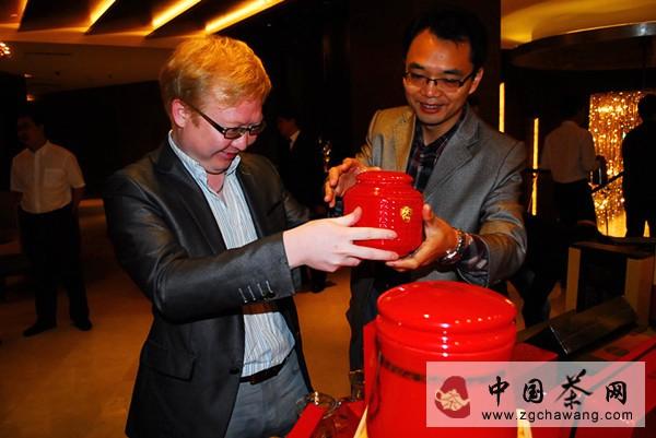 有关于川红打造“茶酒江”旅游组合 纪连海赞宜宾茶业的最新信息(1)