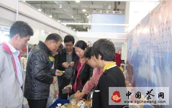 关于漳平水仙茶2013中国茶叶博览会上展新姿的新闻