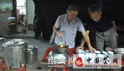 关于今日茗人：钟堰寺慈善老年施茶会的热门消息(3)