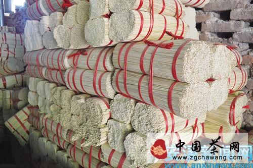 有关于安溪蓬莱：制香融入“茶元素”的热门资讯(1)