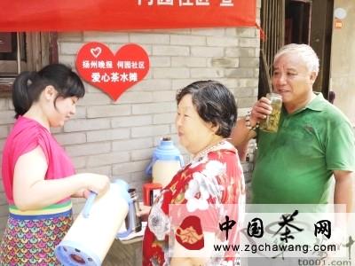关于高温下，扬州晚报茶水摊送清凉的热门资讯