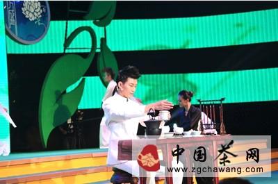 关于弘扬茶文化中国梦 中国名茶大赛华美上演的热门新闻(1)