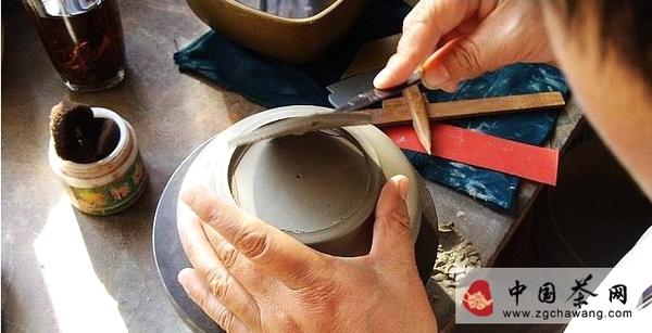 有关于茶技剖析：【紫砂壶】制作组图揭秘的最新消息(10)