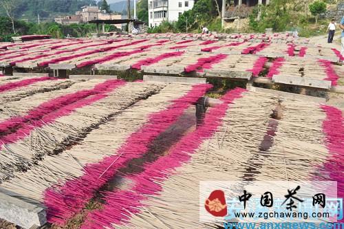 有关于安溪蓬莱：制香融入“茶元素”的热门资讯