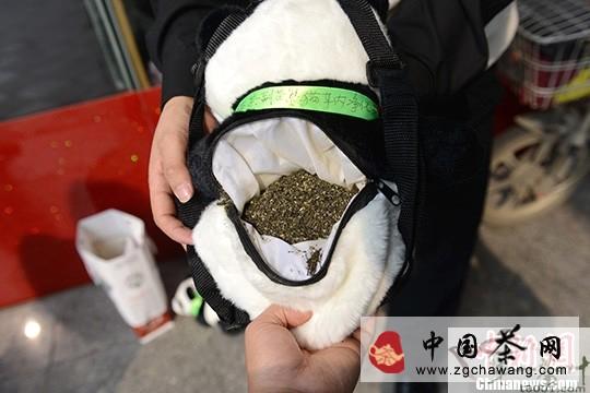 关于“熊猫茶”创始人将副茶变废为宝获专利的热门消息(1)