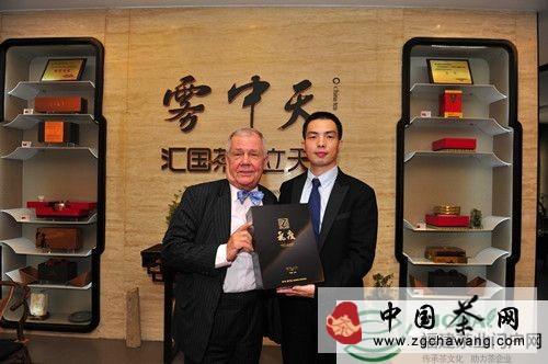 有关于罗杰斯:大红袍这个味就叫“酱香”的新闻