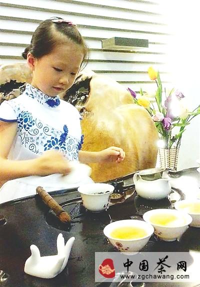 有关于武夷学院附属幼儿园开启“小茶人”成长之旅的热门资讯