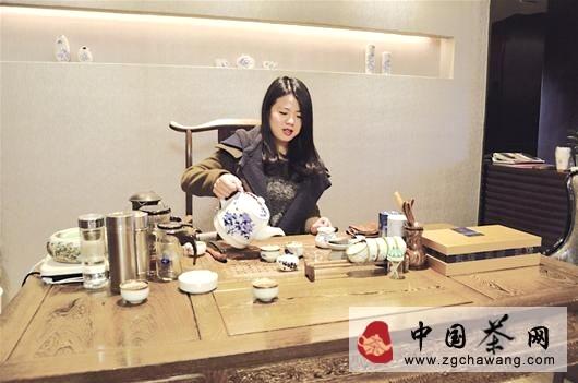 关于武汉90后美女花千万买配方创业卖养生茶的资讯