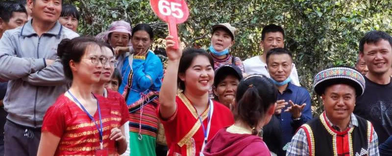 关于茶王“贡牛”每公斤鲜叶最高价格1.2万元！思茅区老安寨古树茶开采的热门新闻