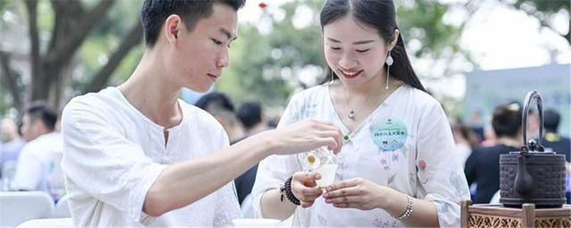 关于白云山大茶会，五四青年以茶会友、致敬青春的热门资讯