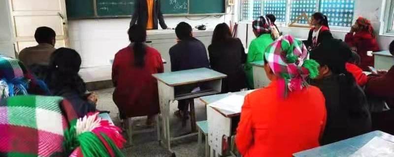 关于蒙山茶传统制作技艺非遗传承人向世全 培训雅安市荥经县专项能力名优绿茶加工培训班学员的最新资讯