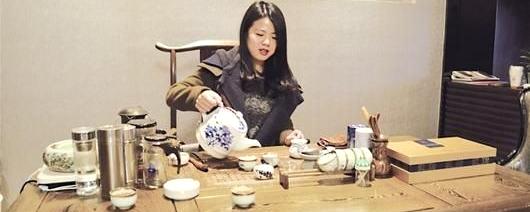 关于武汉90后美女花千万买配方创业卖养生茶的资讯