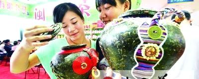 关于茶叶做茶罐亮相武汉茶博会的新闻