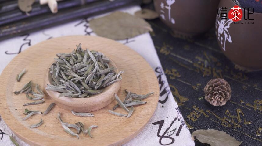 白毫银针的鉴别