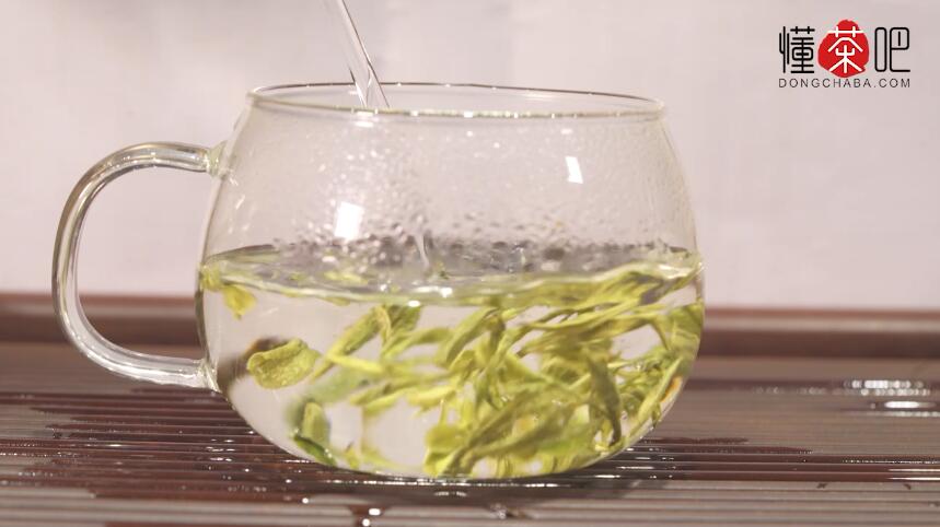 用什么茶具泡西湖龙井