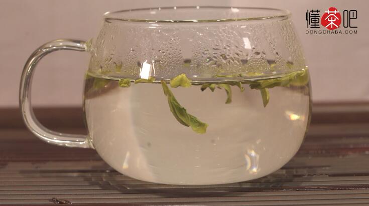 泡龙井茶的正确方法(1)