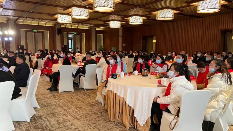 有关于目标瞄准"中国茶业第一强县", 湄潭县召开首届茶业经济年会的相关信息(1)