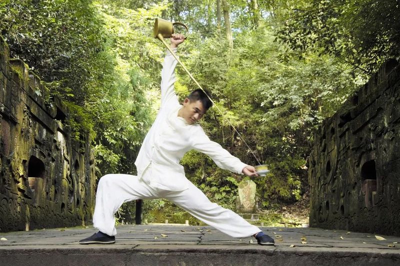 有关于“蒙山派茶艺”龙行十八式非遗传承人徐伟秀技成都茶文化公园的资讯(2)