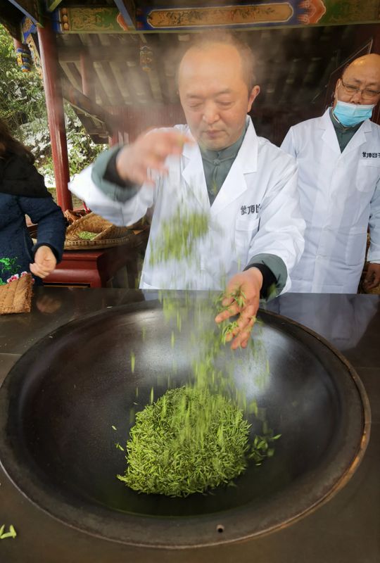 关于2022年蒙顶山茶春季祭祖开园仪式今日在蒙顶山举行的相关内容(3)