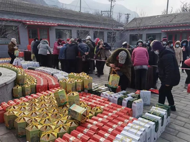 关于京西大山中的村民在分红大会上有了附带红利：茶等礼品的资讯(10)