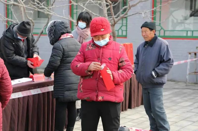 关于京西大山中的村民在分红大会上有了附带红利：茶等礼品的资讯(8)