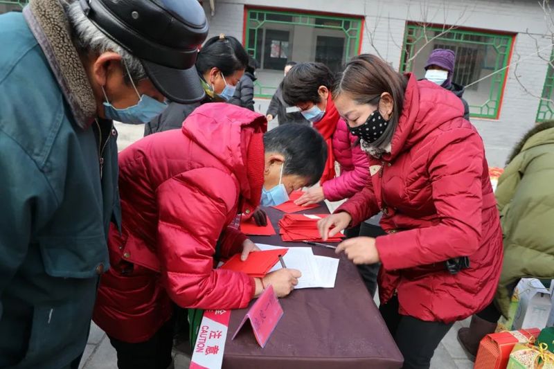 关于京西大山中的村民在分红大会上有了附带红利：茶等礼品的资讯(7)