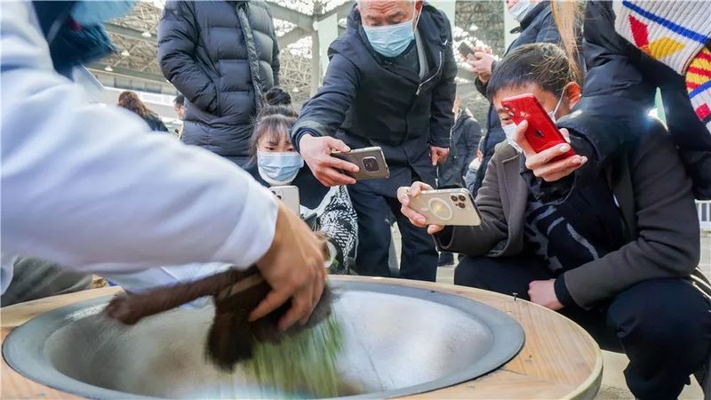 关于2022年蒙顶山茶区:第一背篓茶上市的信息(5)