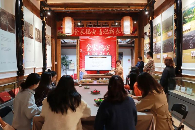 关于当空姐邂逅福安好茶，会碰撞出怎样不同色彩？的最新消息(4)