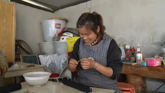 关于宁洱镇：小小手工玉环茶 乡村振兴巾帼强的最新消息(1)