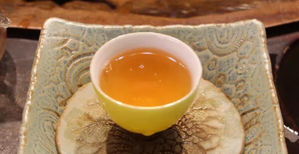 煮白茶用凉水还是热水好(1)