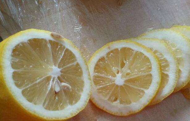 柠檬红茶上火还是降火(1)