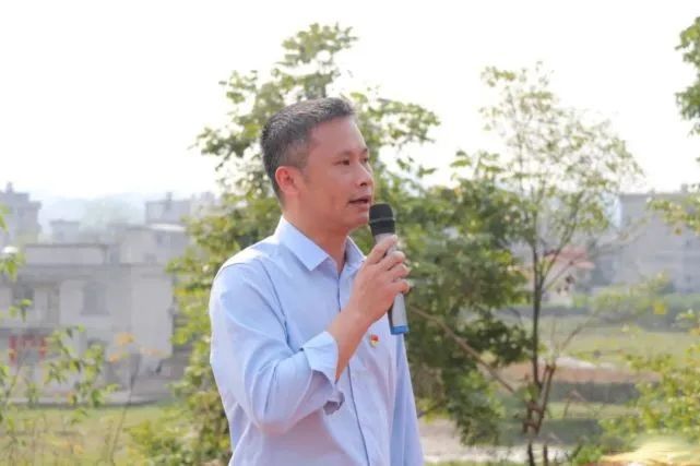 有关于千亩茶园:太平狮山六堡茶种植示范基地的相关信息(1)