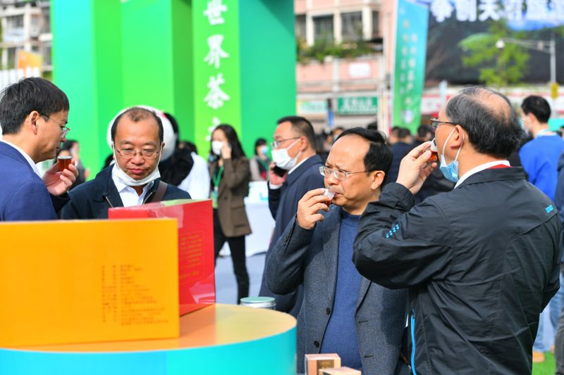 有关于“做响雅茶品牌·振兴雅茶产业”——2022年春季蒙顶山茶产品营销新闻通气会在四川雅安举行的相关内容(16)