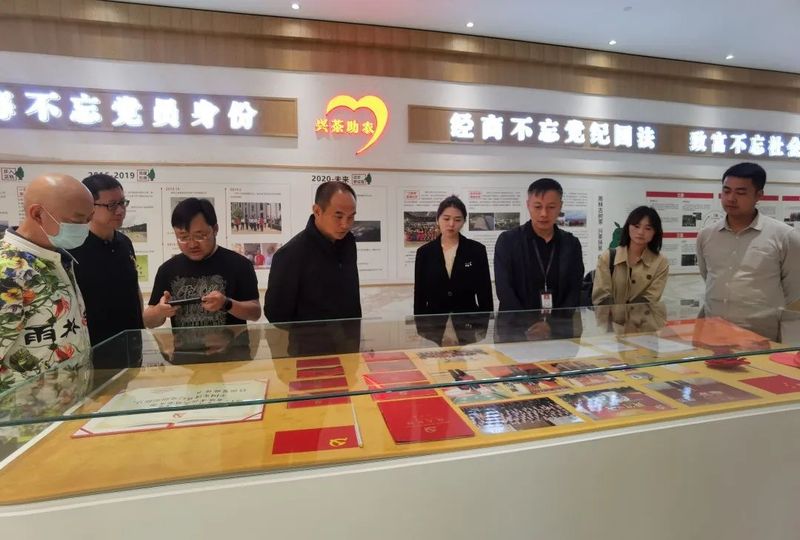 有关于云南省普洱茶协会走进勐海-调研走访部分会员单位的资讯(12)