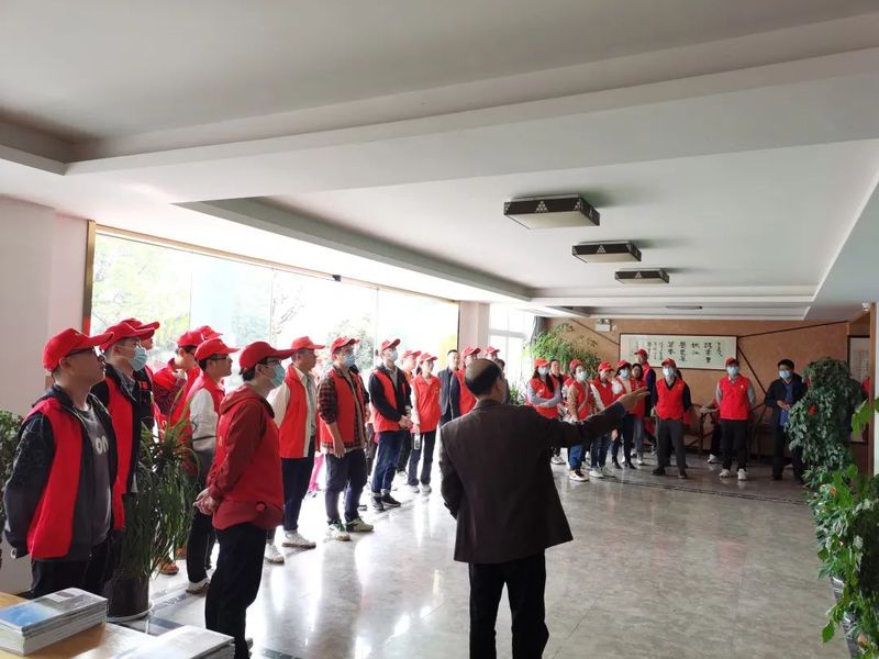 关于上虞区农业农村局青年干部实训班“采茶助农”在章镇上虞茶场举行的相关内容(8)