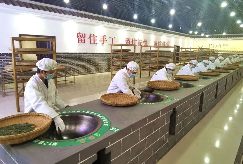 关于湄潭阳春白雪茶业现场展示非遗技艺的内容