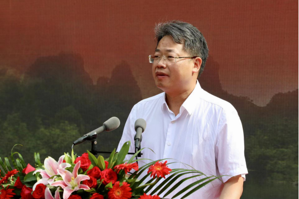 有关于守护丹山碧水家园 筑就绿色发展高地的相关内容(2)