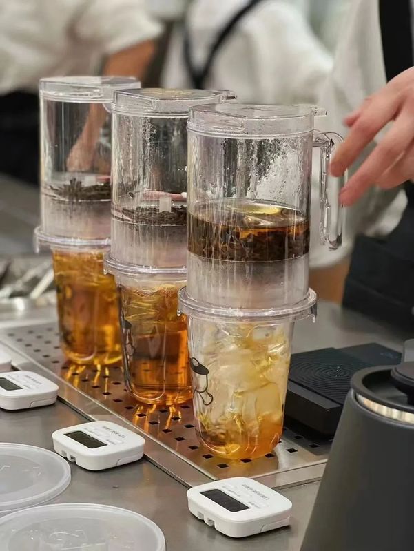 有关于点单像“翻牌子”,近百种茶底可选!这是什么茶饮新模式?的信息(2)