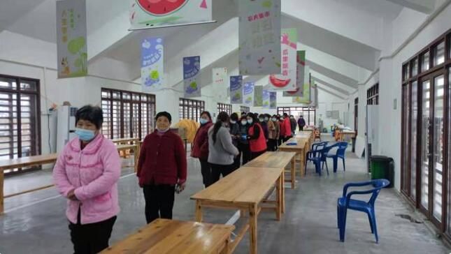 关于南太湖新区:防疫采茶“两不误”,今年茶叶产值超千万!的最新消息