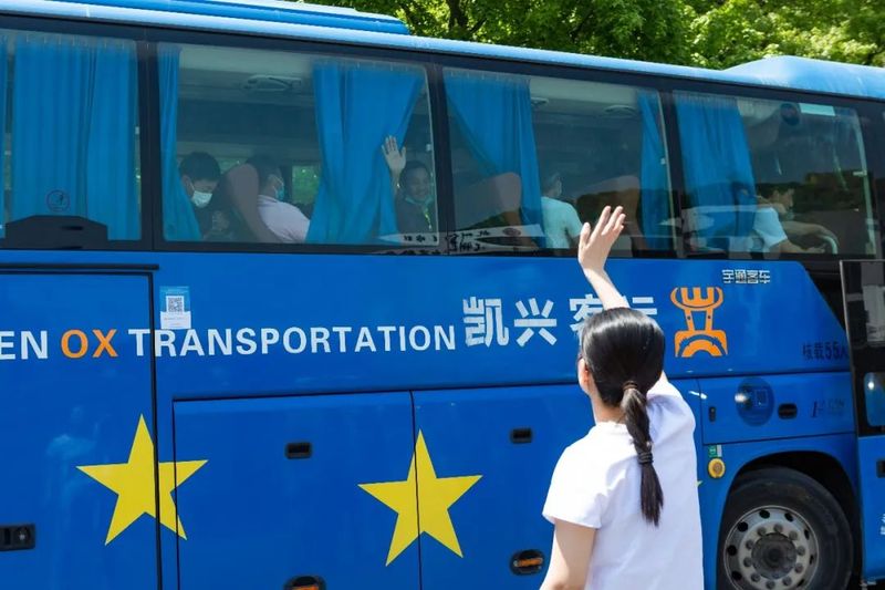 关于2022年卢正浩西湖龙井百人手工炒茶圆满结束的相关信息(10)